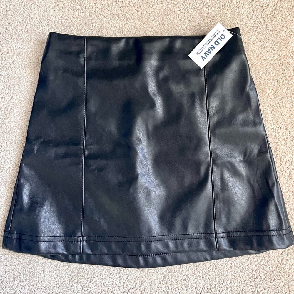 Old Navy Girl’s Black Leather Skirt